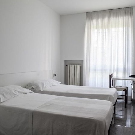 Bed & Breakfast Cesarina ボローニャ エクステリア 写真