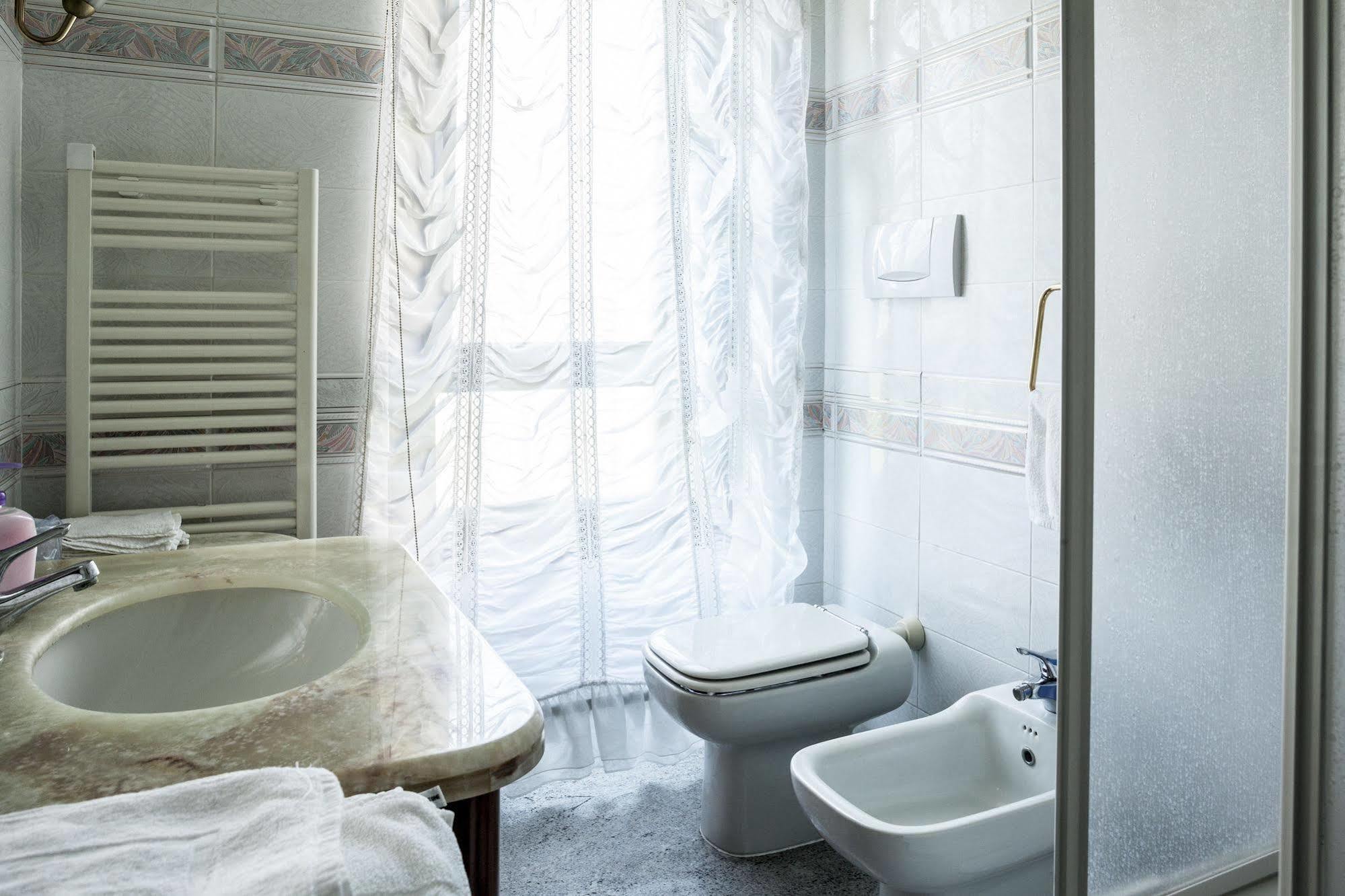 Bed & Breakfast Cesarina ボローニャ エクステリア 写真